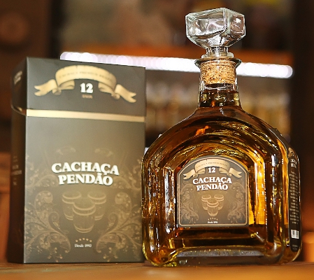 Cachaças Pendão lança cachaça premium